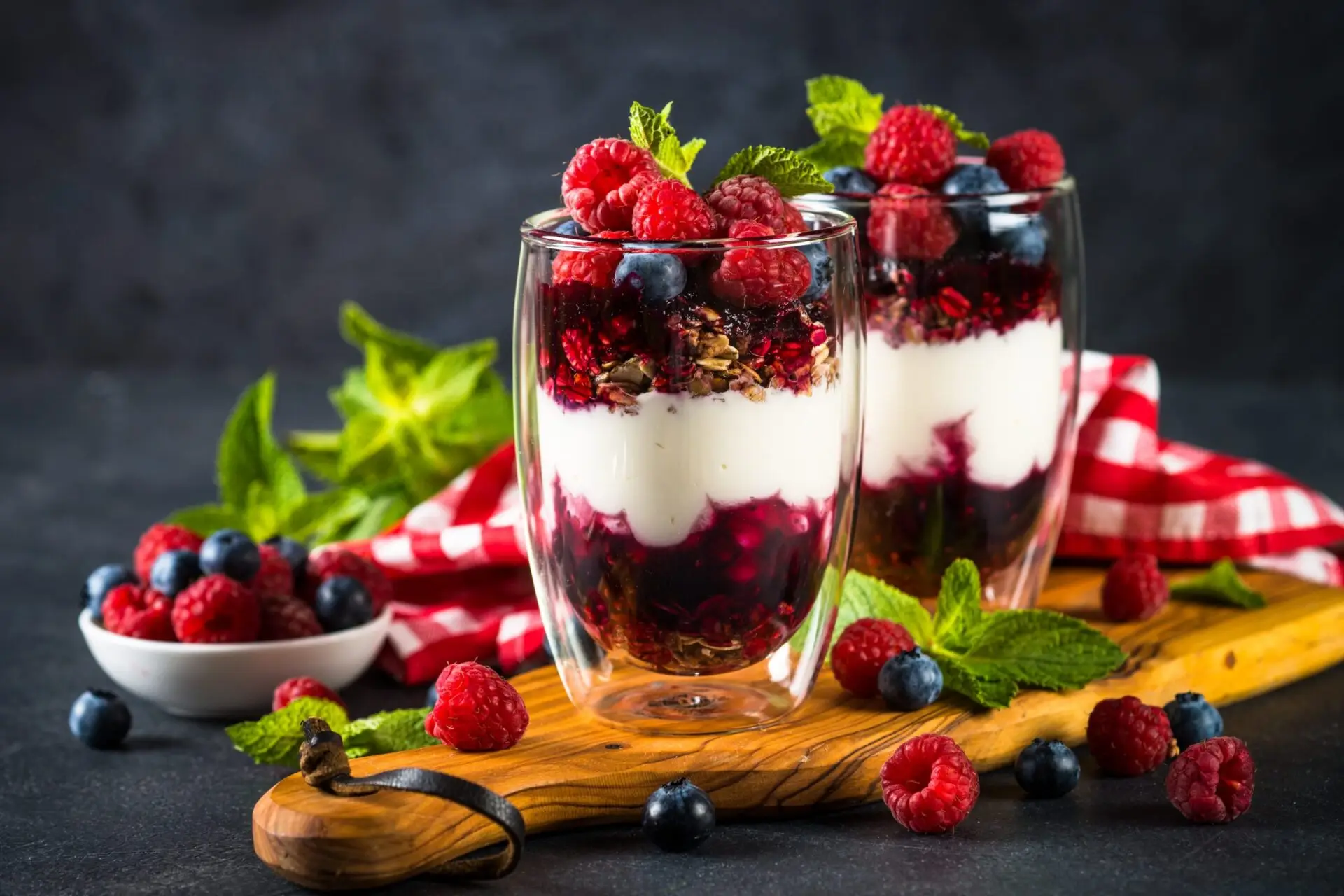 Parfait,With,Yogurt,,Granola,,Jam,And,Fresh,Berries,In,The